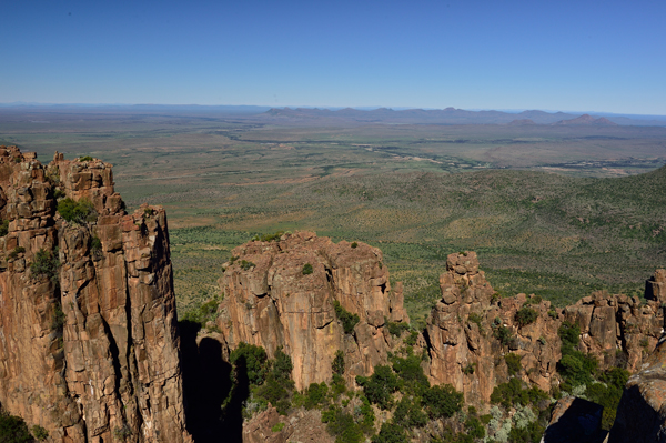 ec-valley-of-desolation-graaffreinet