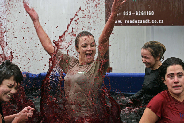 wc-wackywineweekenrobertson