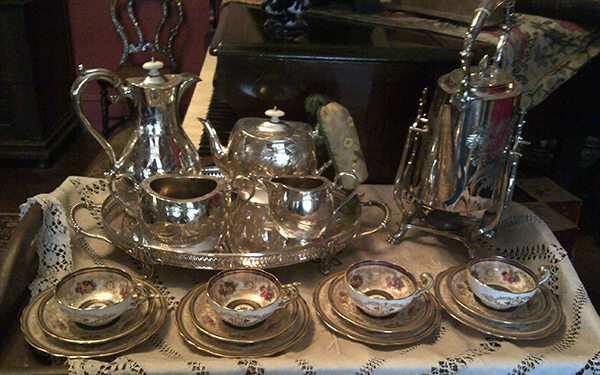 lindfield tea tray art