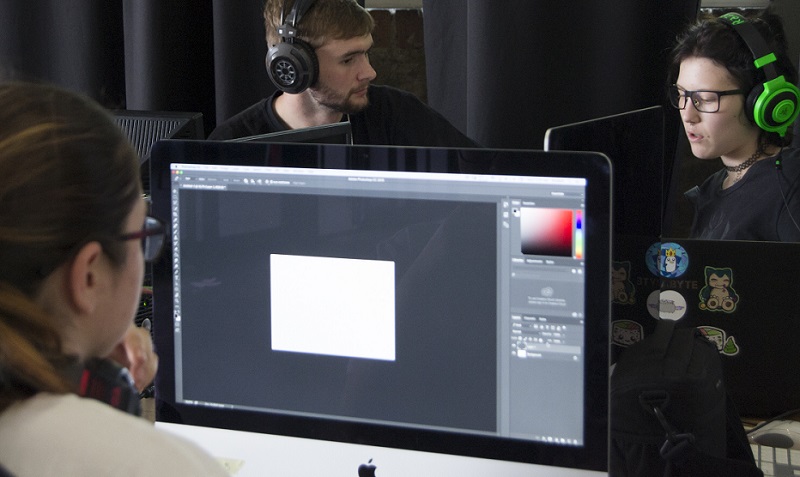 fak'ugesi tech trends